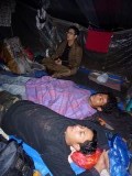 's nachts in de tent, slapen of mediteren