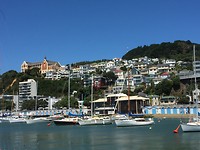 de wijk oriëntal bay boven de jachthaven