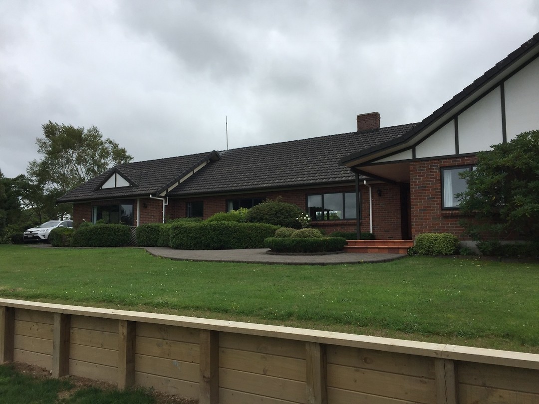 De linkerzijde van de B&B in Hamurana