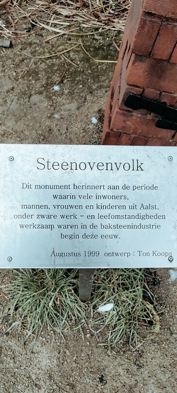 Bordje bij het Steenovenmonument