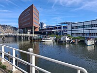 Ligplaats bij het politiebureau
