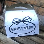 Heerlijke quiche en flan gekocht voor het avondeten