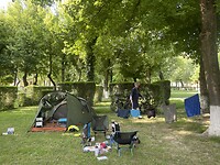 Camping is een werkwoord