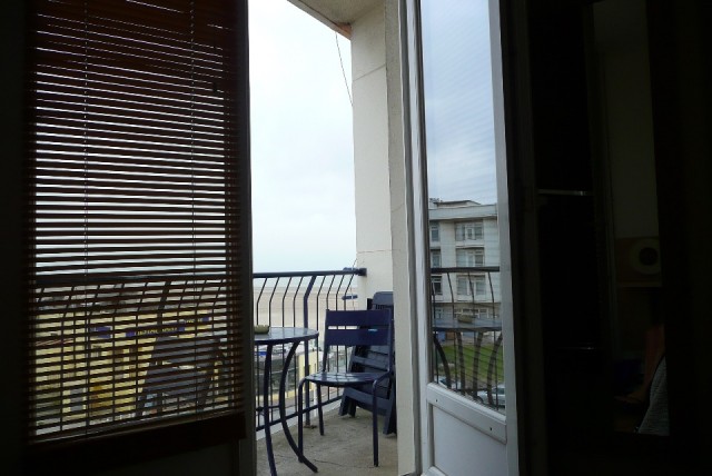 Vanuit bed de zee zien