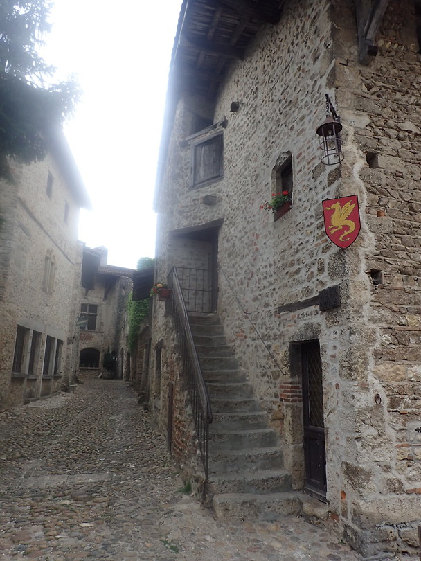 Pérouges