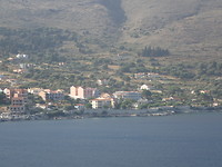 In de verte hotel Olive Bay