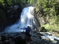 Wij bij de waterval