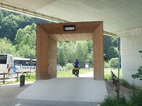 48981e die het fietspad op gaat