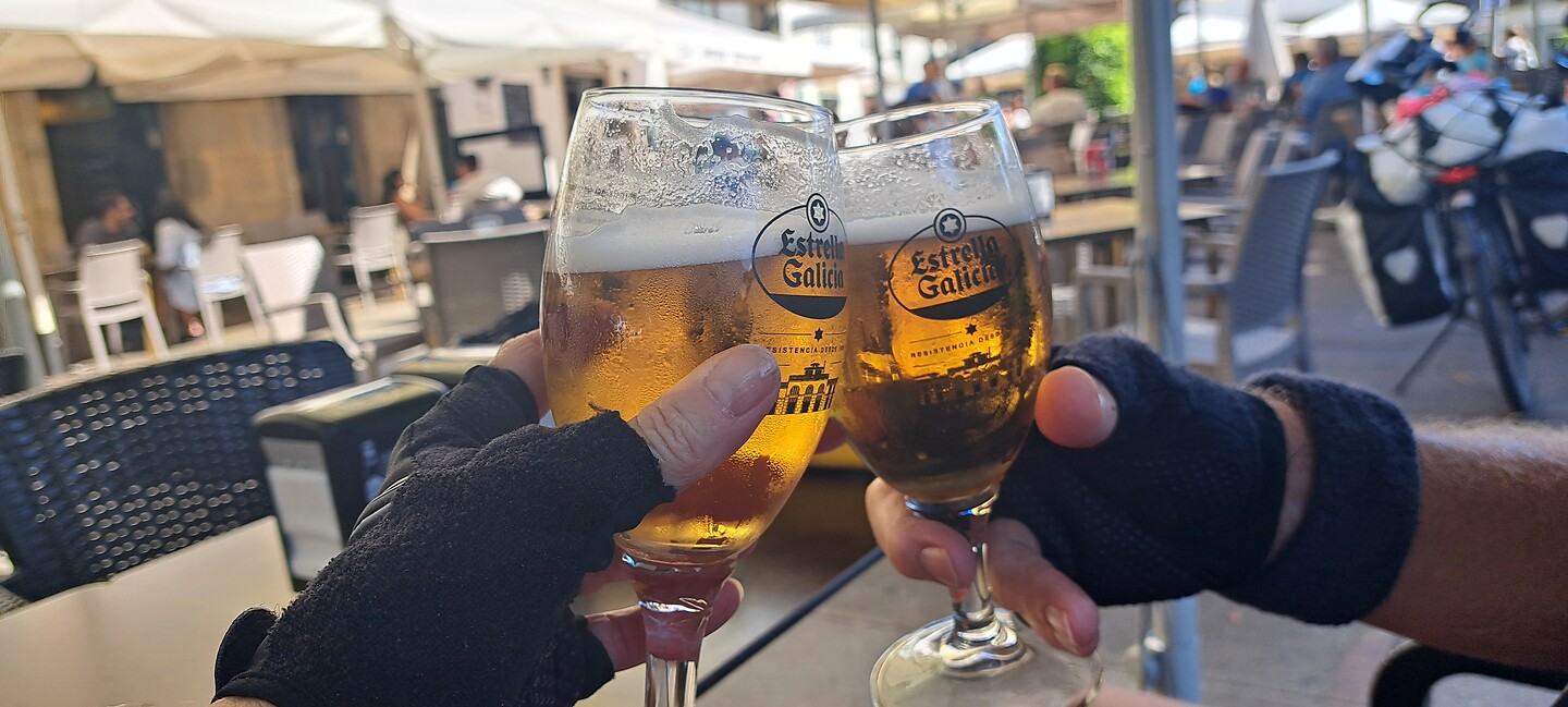 Proost op ons!