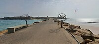 Links de Middelandse zee- rechts de Atlantische Oceaan