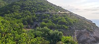 De weg omhoog uit Sitges