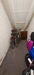 Wachten tot ze opgehaald worden door Camino Transport
