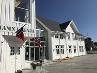Mooiste hotel van de wereld, aldus Ray. Wij dronken er koffie!