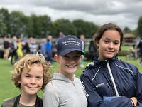 Racing fans