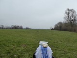 Middageten in de wei (weinig banken/tafels onderweg.