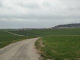 Lange, lange wegen door zeer wijds landschap.