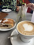 Cappuccino met echte Zweedse kanelbulle