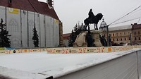 Ijsbaan bij de kerstmarkt
