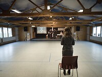 Allenig in de kerk