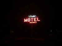 Motel Los Alamos sign