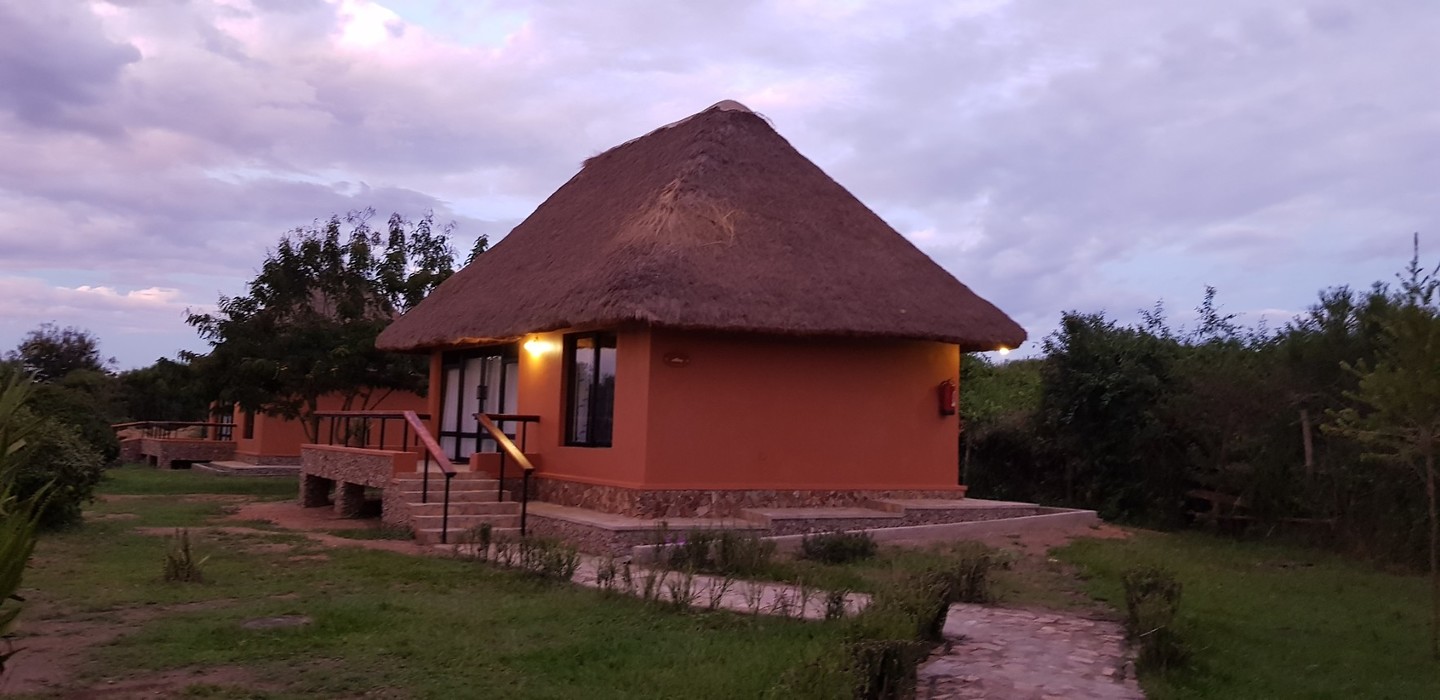 Slaap huisjes in Ihamba Lodge