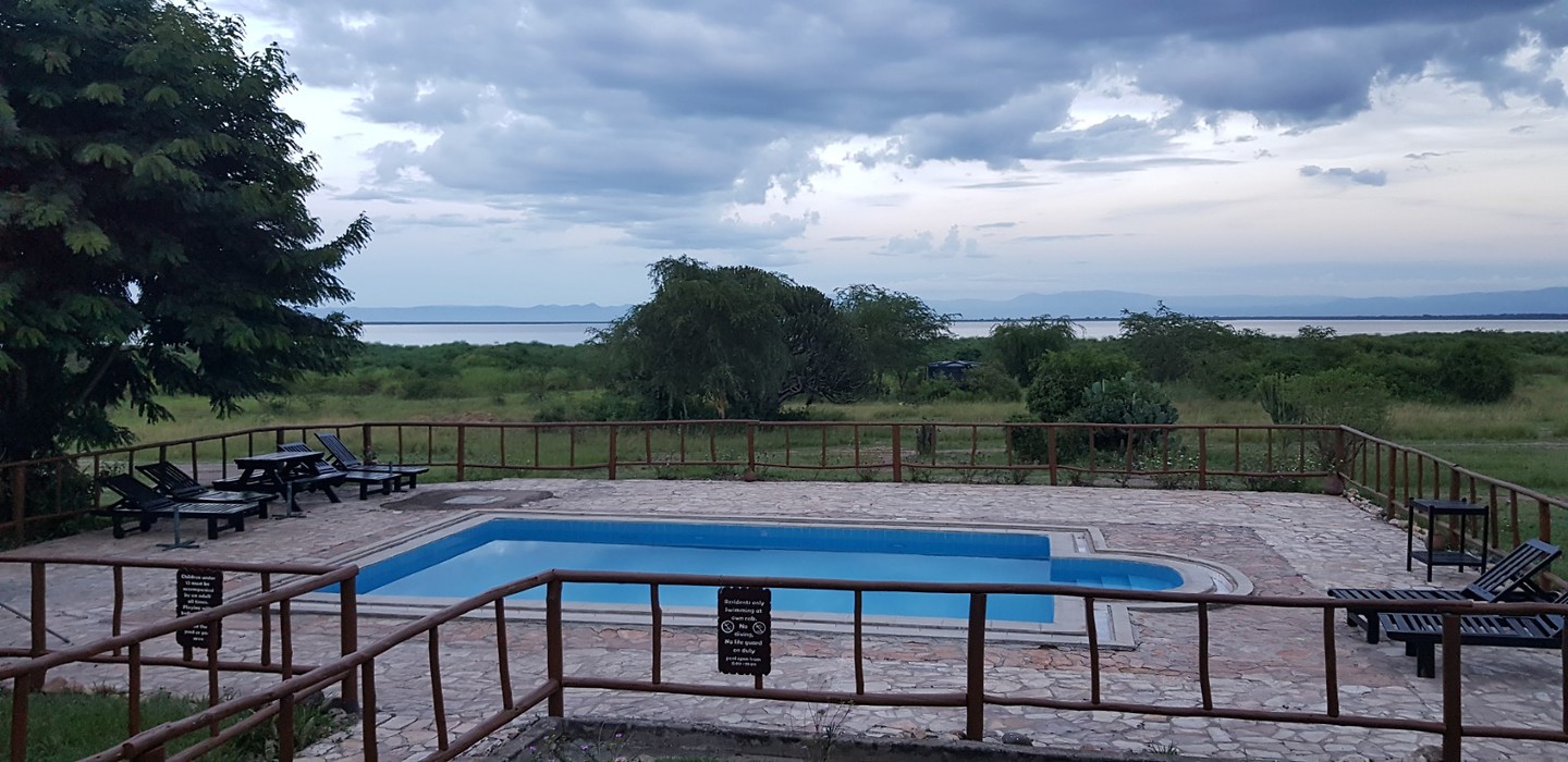 Zwembad bij Ihamba Lodge