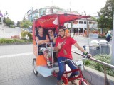 Riksha in Brisbane over de brug