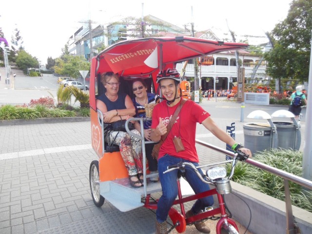 Riksha in Brisbane over de brug