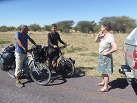 Ontmoeting met twee Nederlandse fietsers