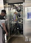 (Te) kleine lift in de metro