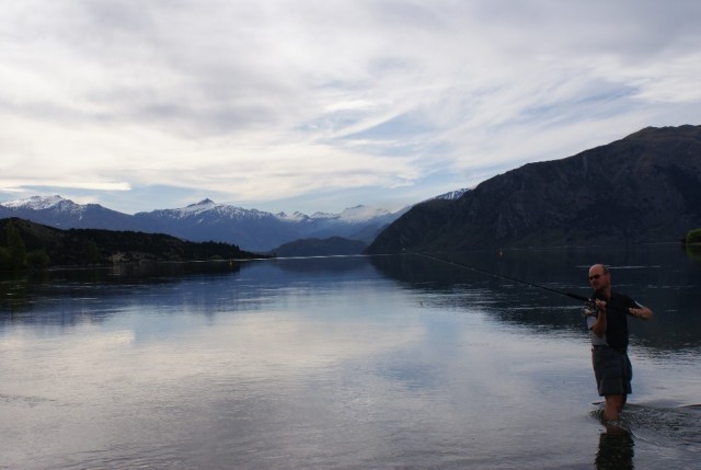 Lake Wanaka omringt met bergen