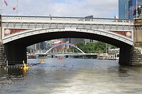 Brug over de Yarra