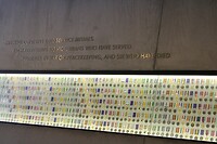 Muur met 4000 medailles
