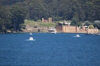 The penitentiary vanaf het schip gezien