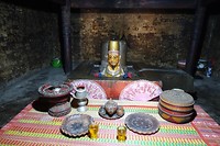 Offergaven bij de Po Klong Garai torens