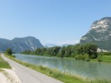 En weer de Adige, tot aan Verona volgen en kruisen we haar