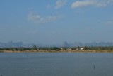 iets mooier laos aan de overkant