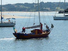 In de haven van Alvor (op achtergrond ligt Lagos)