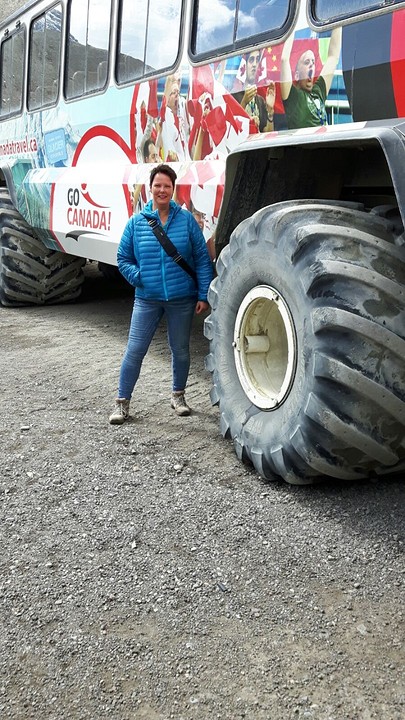 1 wiel kost 5000 dollar. 6 wielen..