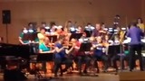 Het Festivalorkest met onze Babette😊