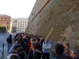 Queing-up voor Vaticaan