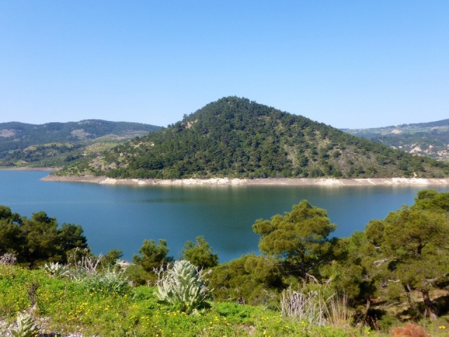 Atikhisar stuwmeer bij Saribeyli