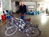 Nog één vertwijfelde blik naar onze fietsen