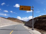 Chinees voor 'we gaan zo heel hard afdalen', op de top van 3581 meter