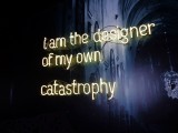 Mooi neon-werk in design shop in OCT