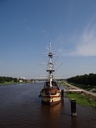 Novgorod, restaurantboot op de Volkhov