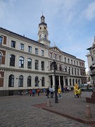 Het Raadhuis aan de voorzijde