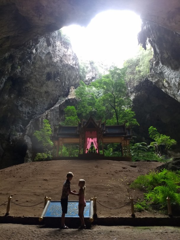 Tempel in de grot