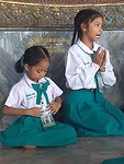 Voorbeeldige scholiertjes, Phra Rabiang, Wat Pho