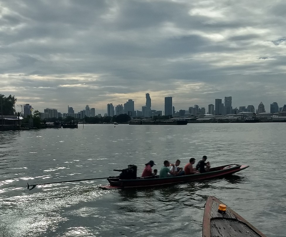 Naar Bangkok